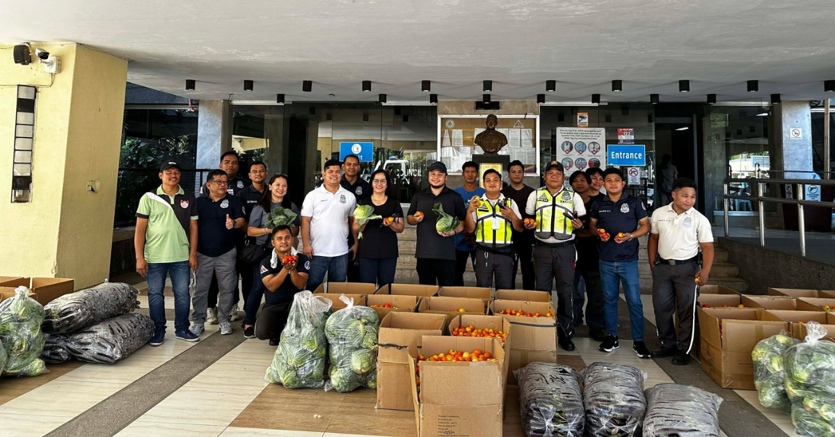 M4GG buys vegetables from Nueva Vizcaya farmers, donates it to QC transport workers